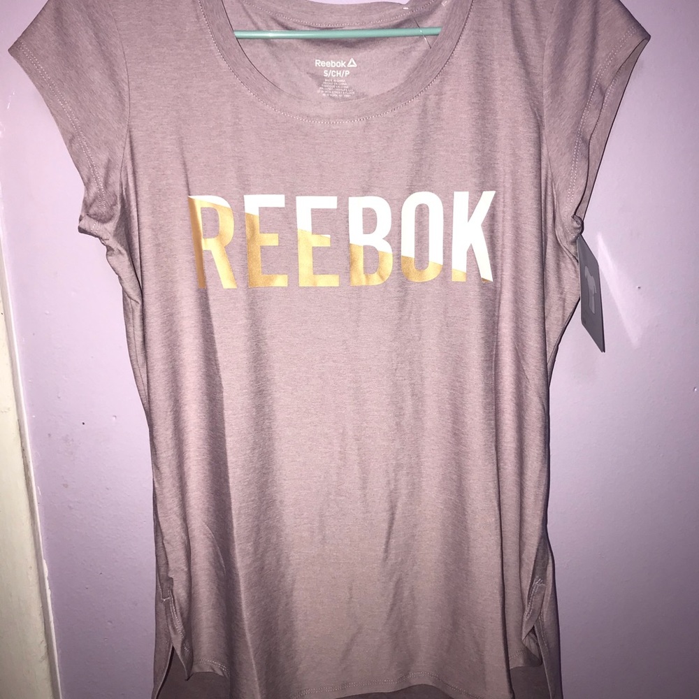 Reebok small workout shirt